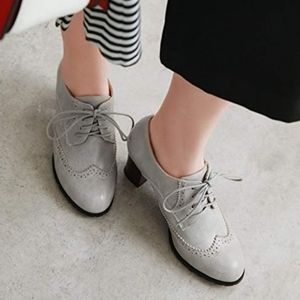 Women's Lace Up Perforated Oxfords Shoes